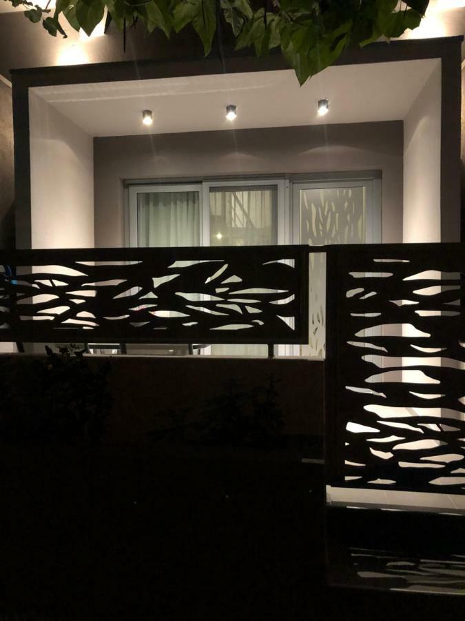 דירות פוטוס Mr & Mrs K Lofts מראה חיצוני תמונה