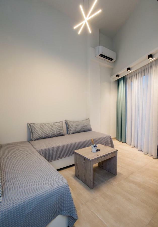 דירות פוטוס Mr & Mrs K Lofts מראה חיצוני תמונה